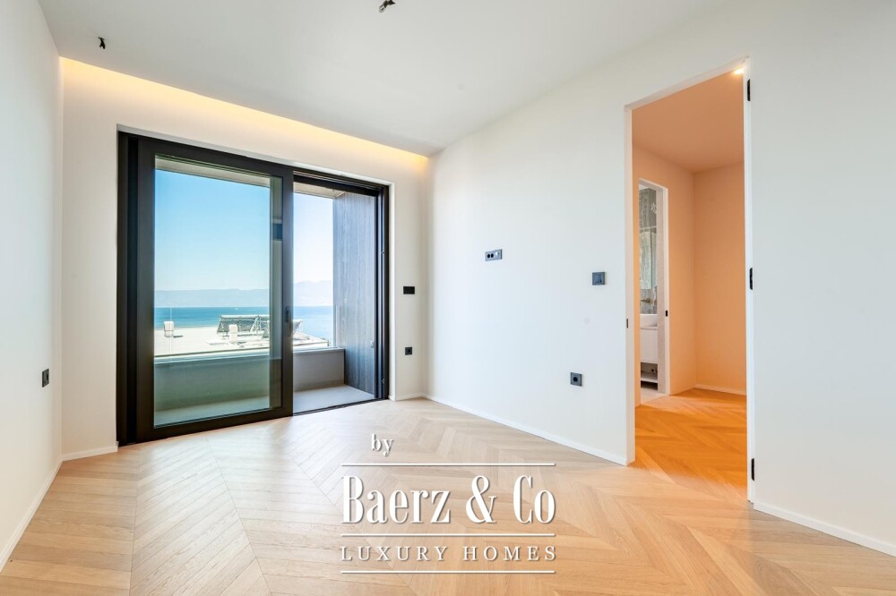 Exclusive Luxury Residence with Two Independent Villas in One Property, Kvarner Bay Views image