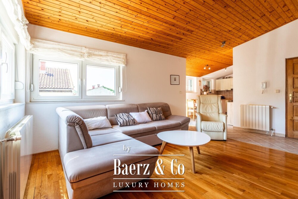 Split, Kamen, a multi-family house with a total gross area of 492 m² image
