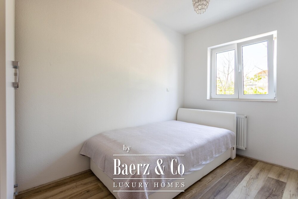 Split, Kamen, a multi-family house with a total gross area of 492 m² image