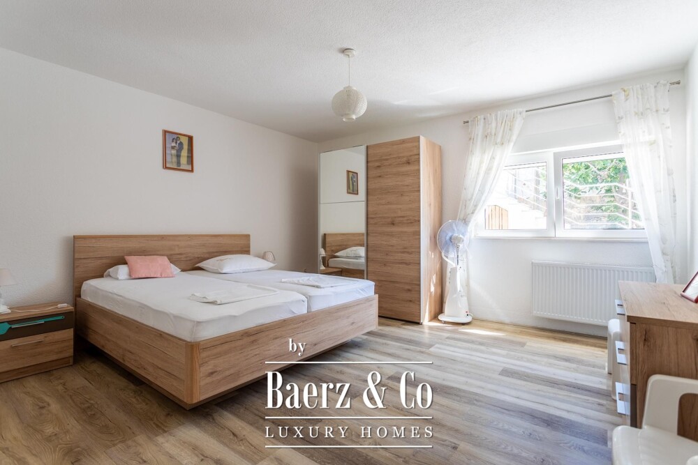 Split, Kamen, a multi-family house with a total gross area of 492 m² image