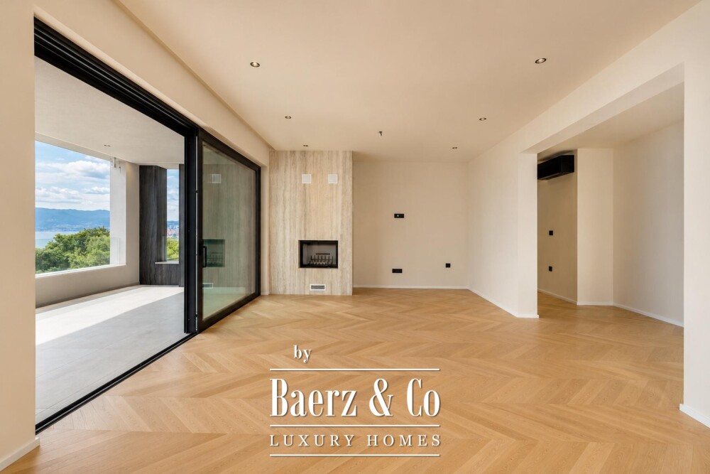 Kostrena, Rožići, exclusive 200 m² penthouse with panoramic sea views image