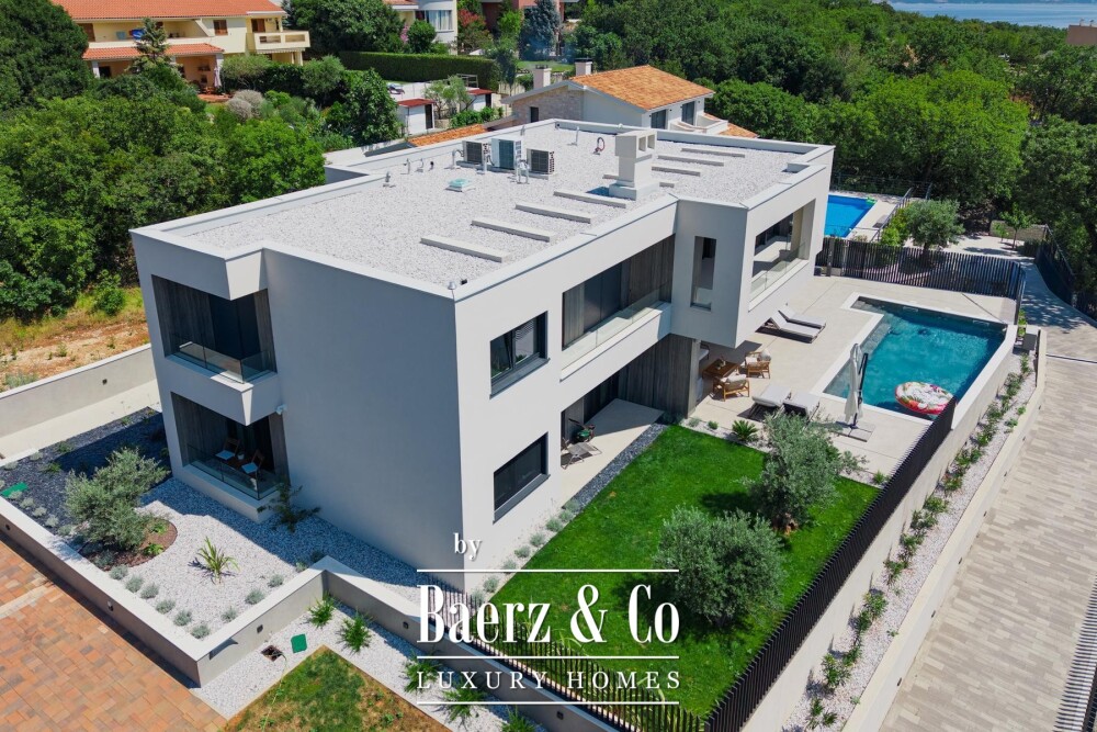 Kostrena, Rožići, exclusive 200 m² penthouse with panoramic sea views image