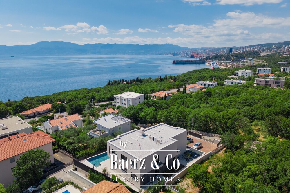 Kostrena, Rožići, exclusive 200 m² penthouse with panoramic sea views image