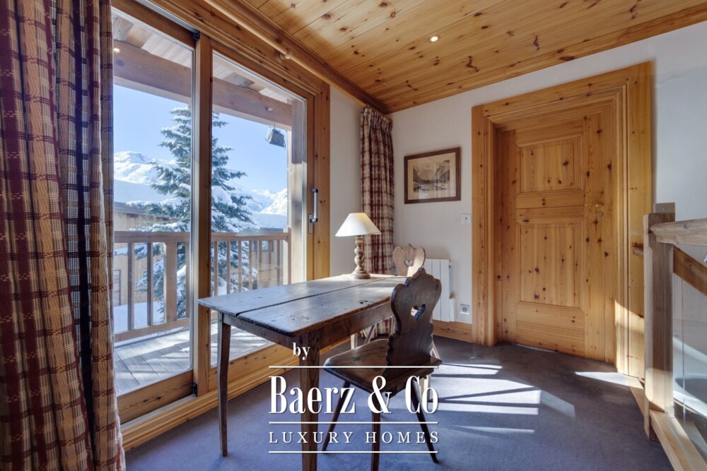 8 ROOM CHALET - MAGNIFICENT VIEW image