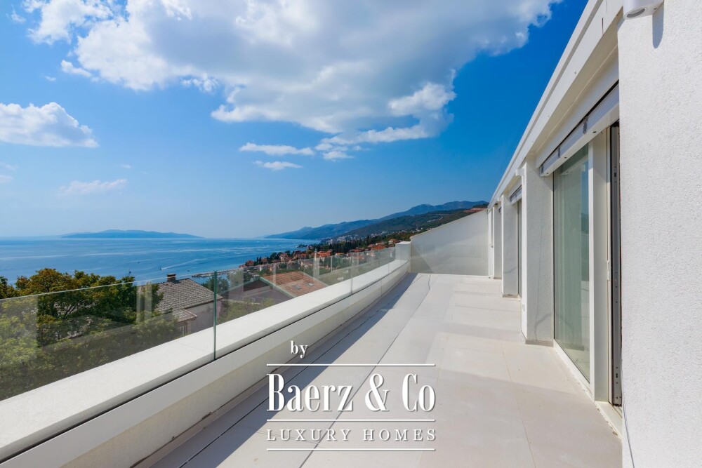 Opatija Privé, exclusive three-room penthouse 84 m², swimming pool, gym image