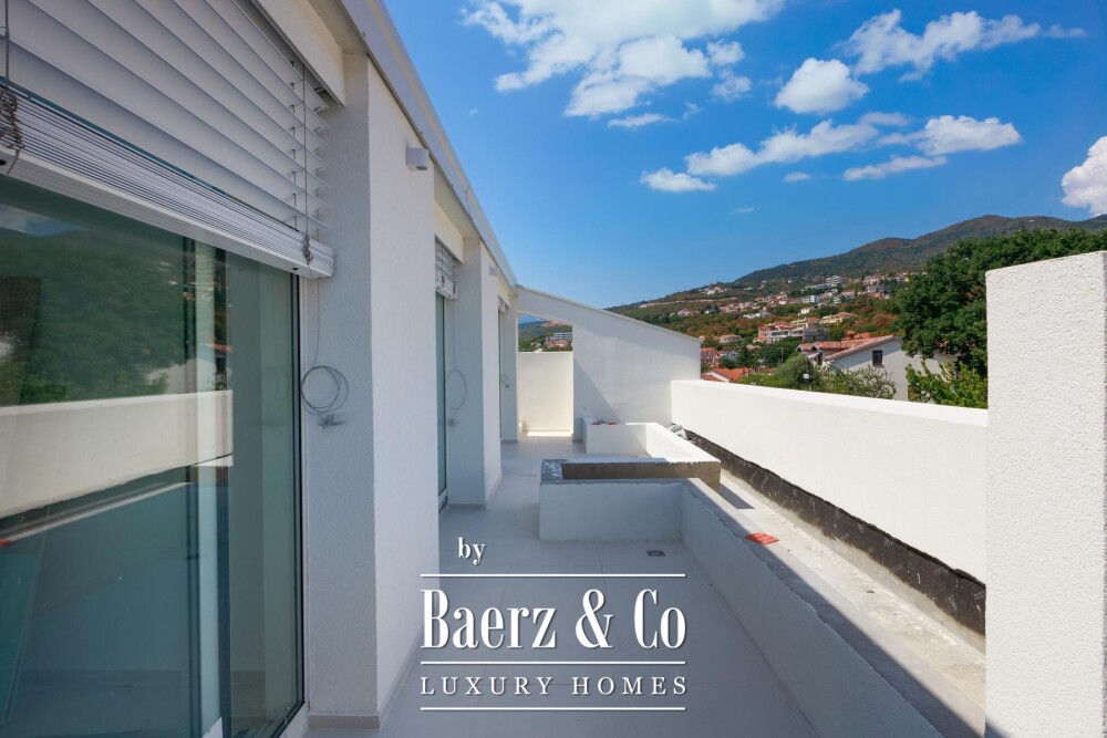Opatija Privé, exclusive three-room penthouse 84 m², swimming pool, gym image