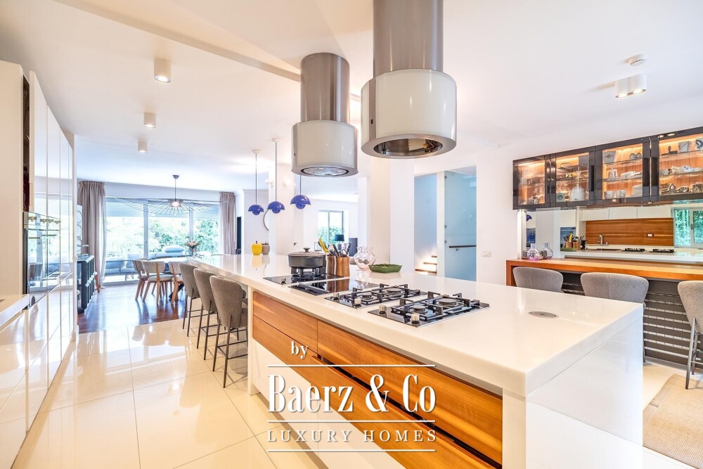 Zagreb, Šestine, beautiful modern family house 400 m² with a 1,000 m² garden image
