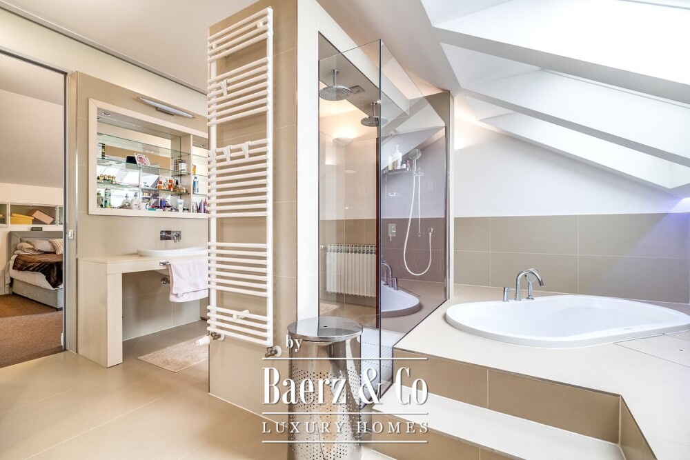 Zagreb, Šestine, beautiful modern family house 400 m² with a 1,000 m² garden image