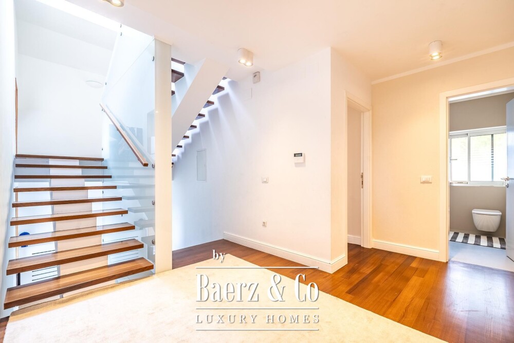 Zagreb, Šestine, beautiful modern family house 400 m² with a 1,000 m² garden image