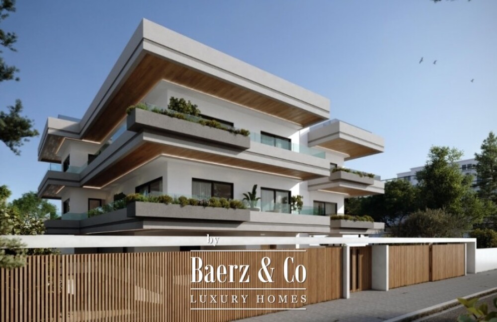 Luxury 3-bedroom apartment with private jacuzzi & sea view image