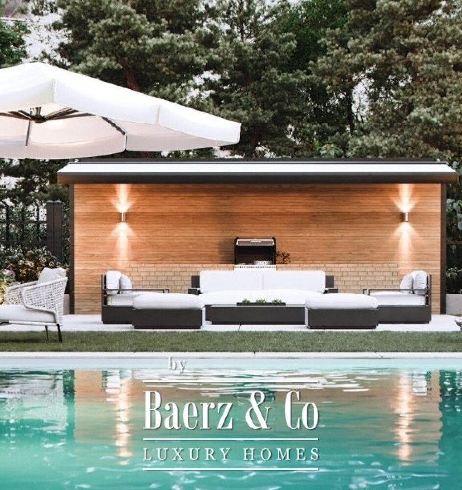 Luxury 3-bedroom apartment with private jacuzzi & sea view image