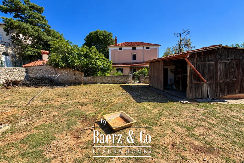 Island of Cres, Punta Križa, 280 m² house for renovation on a spacious 3,150 m² plot image