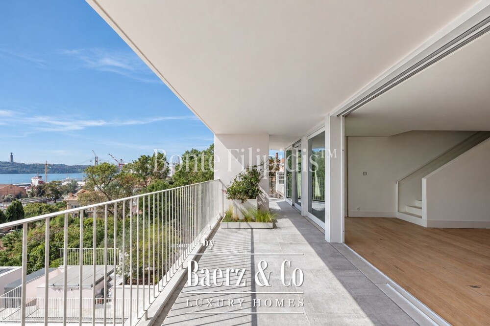 Beautiful luxury home in Estrela, Santos (Santos-o-Velho) image