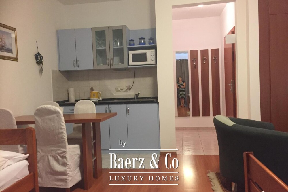 Rab, Barbat, Newly built, Apartment house with 12 apartments with sea view 250 m from the beach image