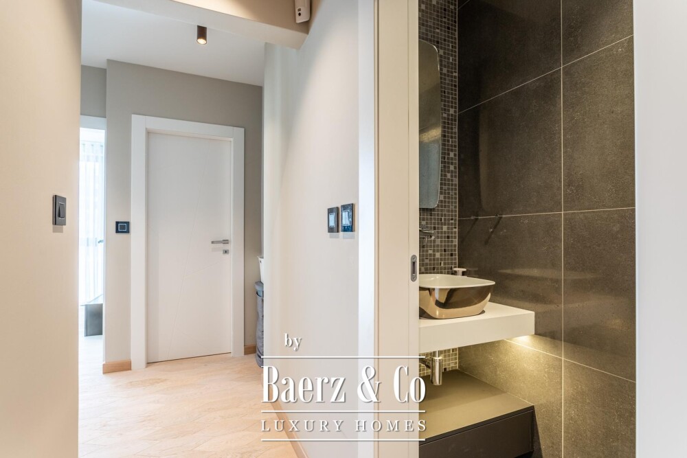 Podstrana, designer apartment with roof terrace near the beach image