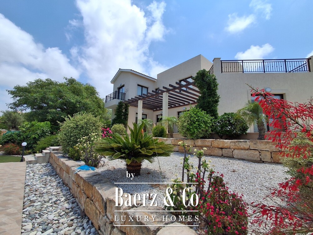 Royal Residences – key ready 3 bedroom golf villa with pool, Secret Valley image
