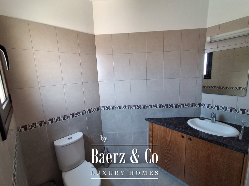 Royal Residences – key ready 3 bedroom golf villa with pool, Secret Valley image