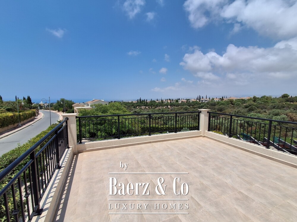 Royal Residences – key ready 3 bedroom golf villa with pool, Secret Valley image