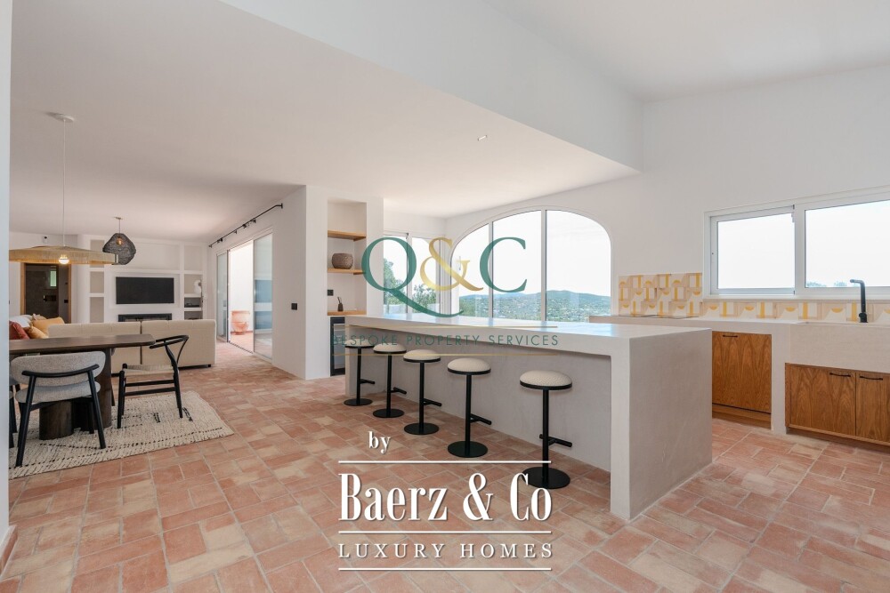 Beautiful luxury home in Santa Bárbara de Nexe, Quinta das Raposeiras image