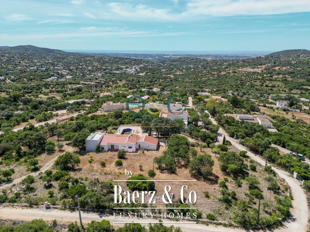 Beautiful luxury home in Santa Bárbara de Nexe, Quinta das Raposeiras image