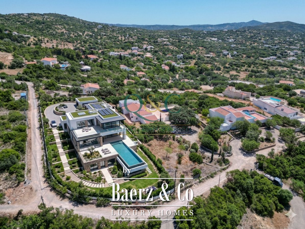 Beautiful luxury home in Santa Bárbara de Nexe, Quinta das Raposeiras image