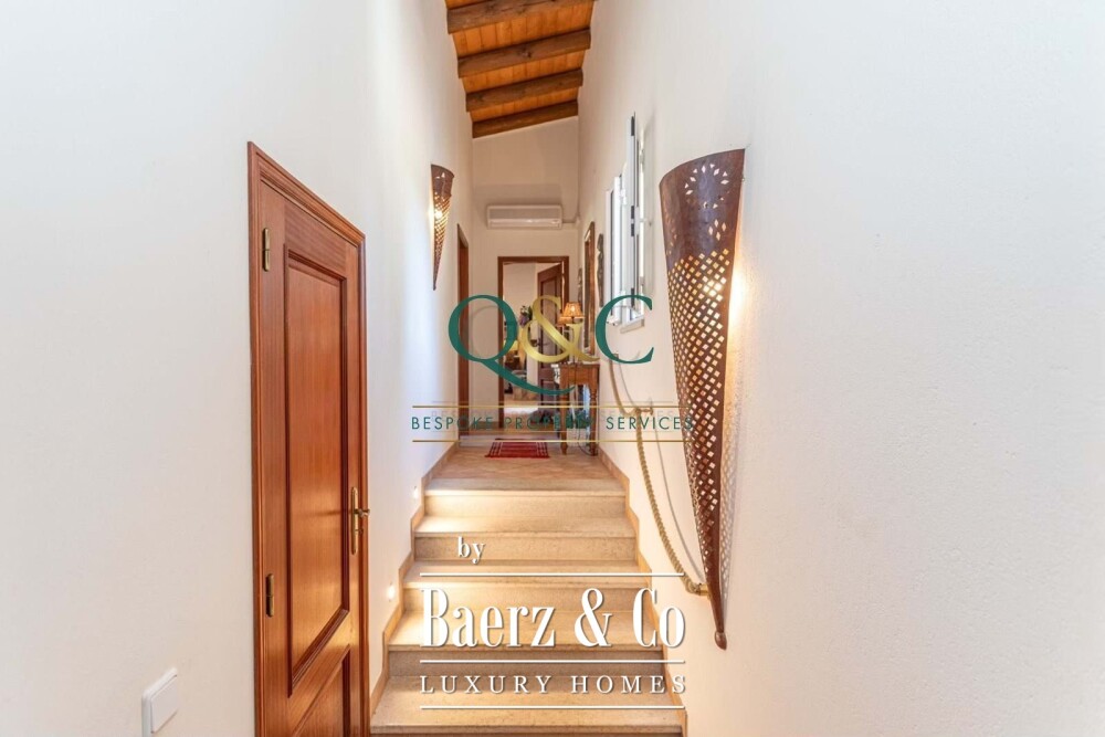 Beautiful luxury home in Salir, Countryside image