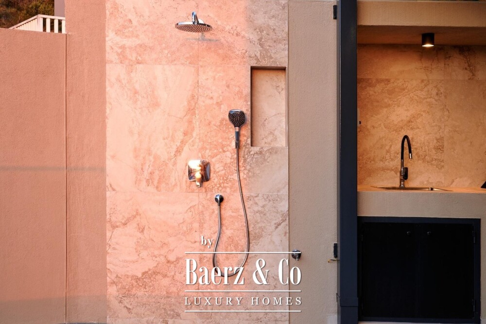 Split, Podstrana, modernly furnished villa in a gated community image