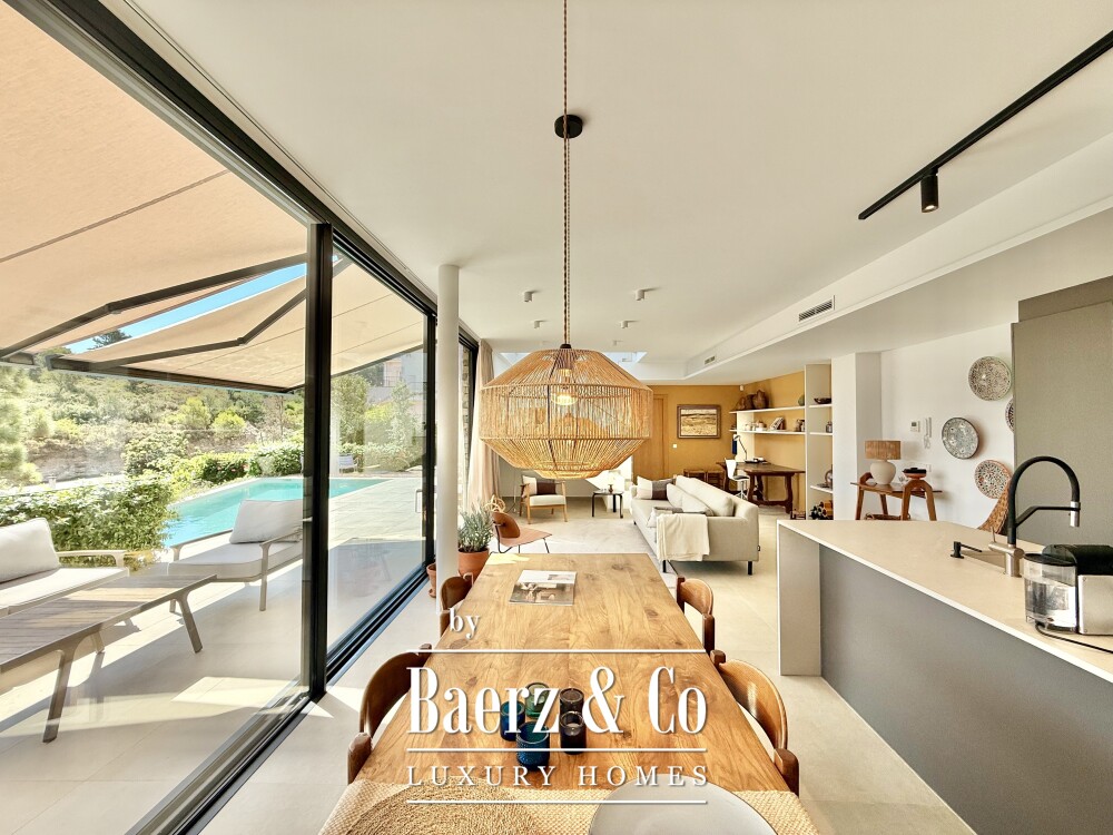 For sale contemporary villa with sea views, Begur image