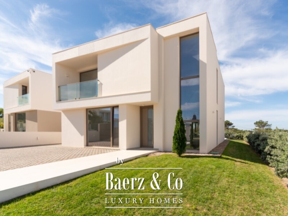 Brand-New Contemporary Villa in São João das Lampas, Close to the Beach image