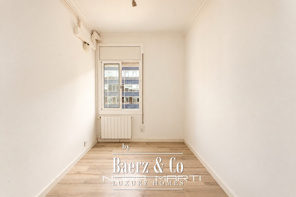 Apartment for sale in Les Corts image