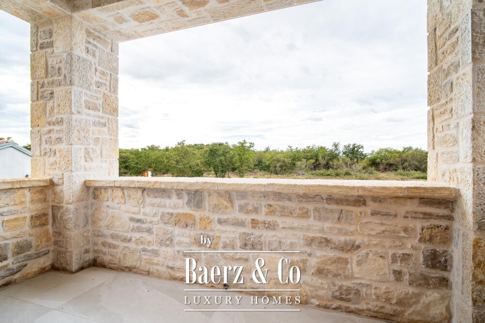 Zadar, Žerava - Luxury Stone Villa of Approx. 360 m², 5 En-Suite Bedrooms, Heated Infinity Pool image
