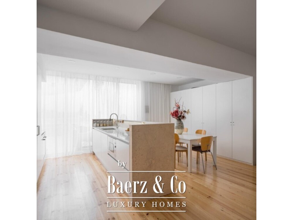 3-Bedroom plus study apartment , with Private Outdoor Space, in Campo Pequeno image