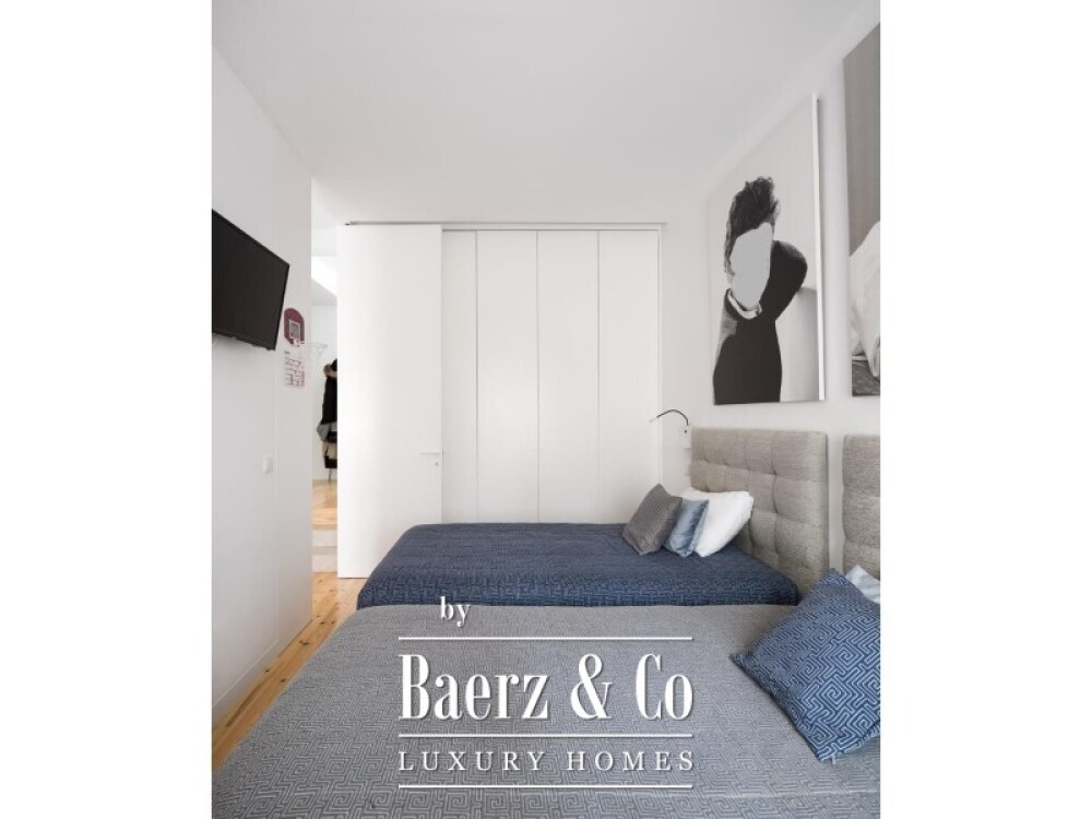 3-Bedroom plus study apartment , with Private Outdoor Space, in Campo Pequeno image