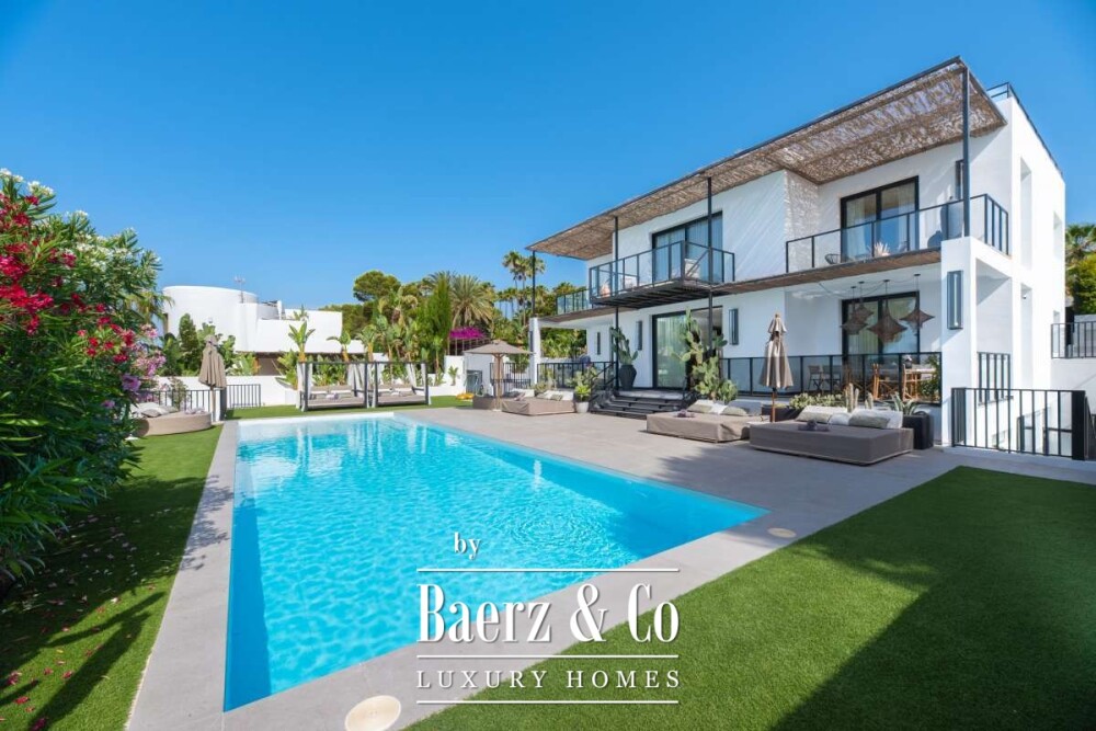 Beautiful luxury home in Cala Conta, Cala Conta image