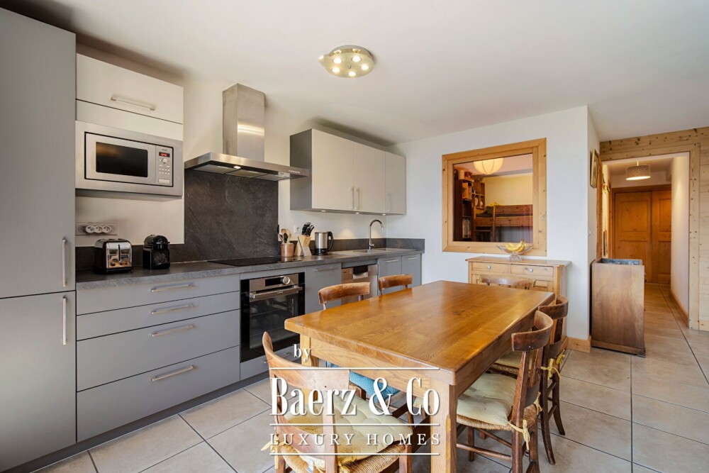 3-bedroom apartment near the slopes image