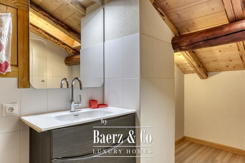 Semi-detached chalet with 6 rooms - Close to the slopes image