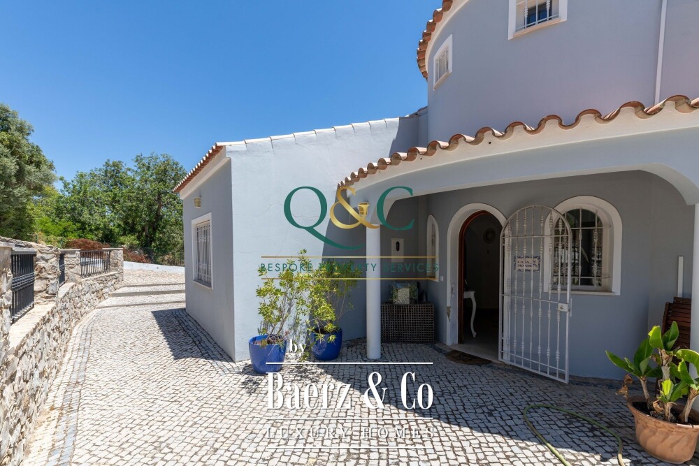 Beautiful luxury home in Santa Bárbara de Nexe, Santa Bárbara de Nexe image