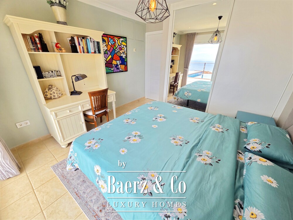 Exclusive villa situated in prestigious residential area Tenerife image
