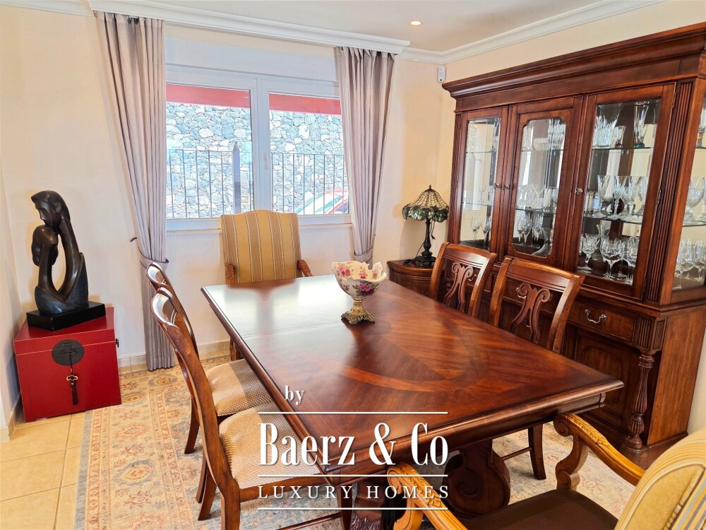 Exclusive villa situated in prestigious residential area Tenerife image