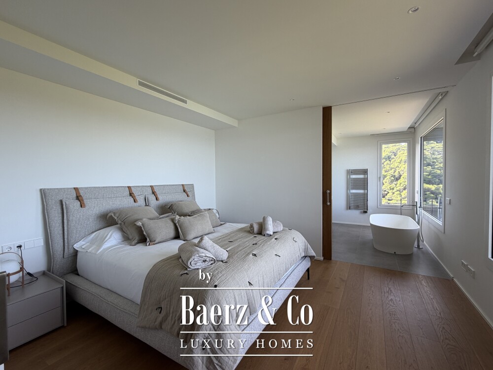 Sea-view property near Sa Riera, Begur image