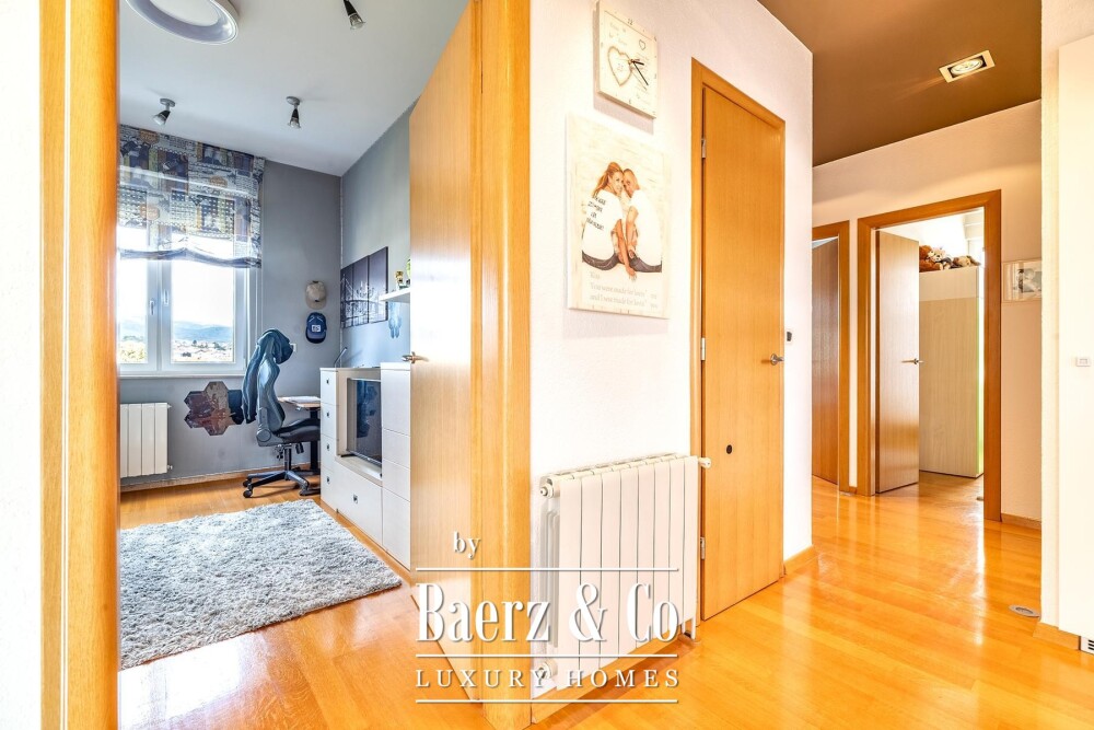 Zagreb, Kozjak, beautiful four-room apartment, 190 m² image