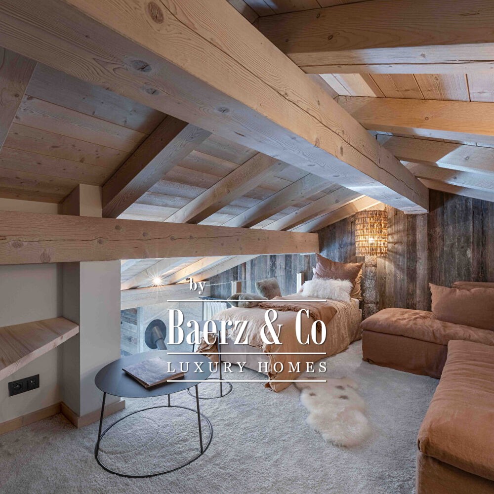 Large top-floor apartment - Megève town centre image