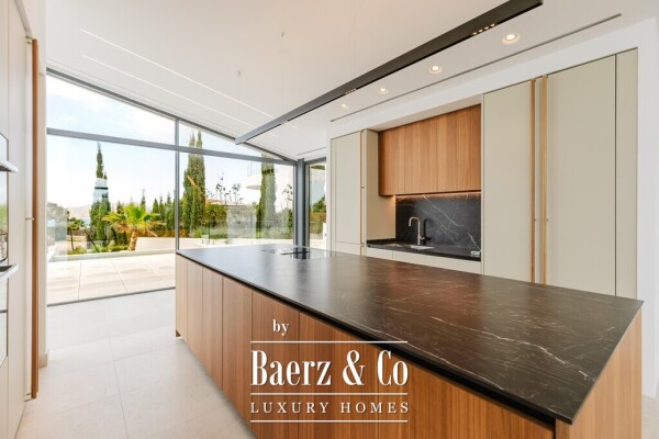 photo 12 Fantastic villa with panoramic views and exclusive furnishings