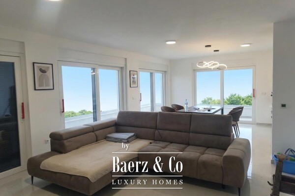 photo 9 Vir, Luxury villa with a pool in the first row to the sea